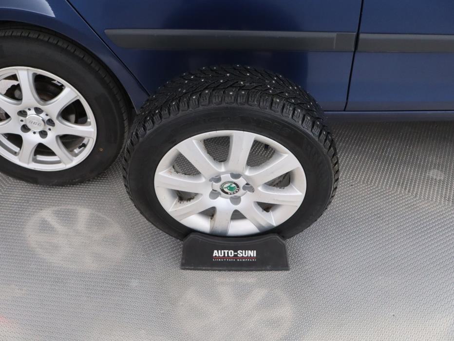 SKODA Fabia 2013
