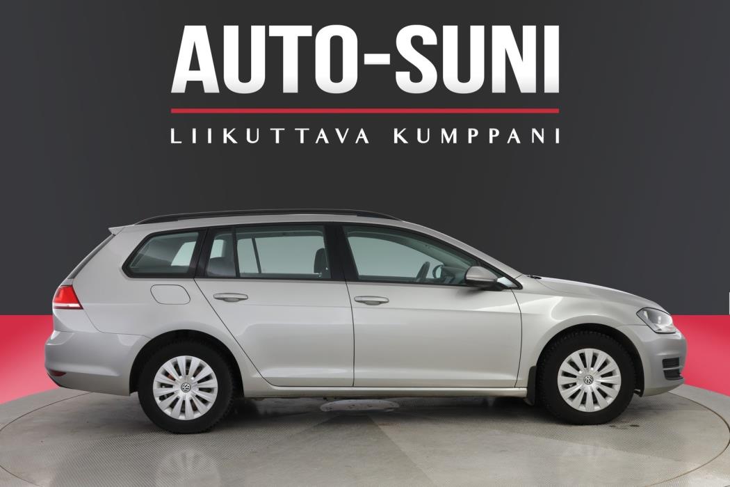 VOLKSWAGEN Golf 2014