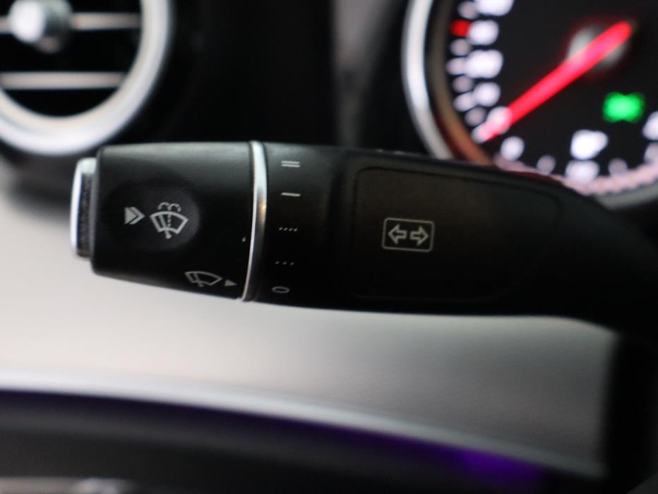 MERCEDES-BENZ E 2016