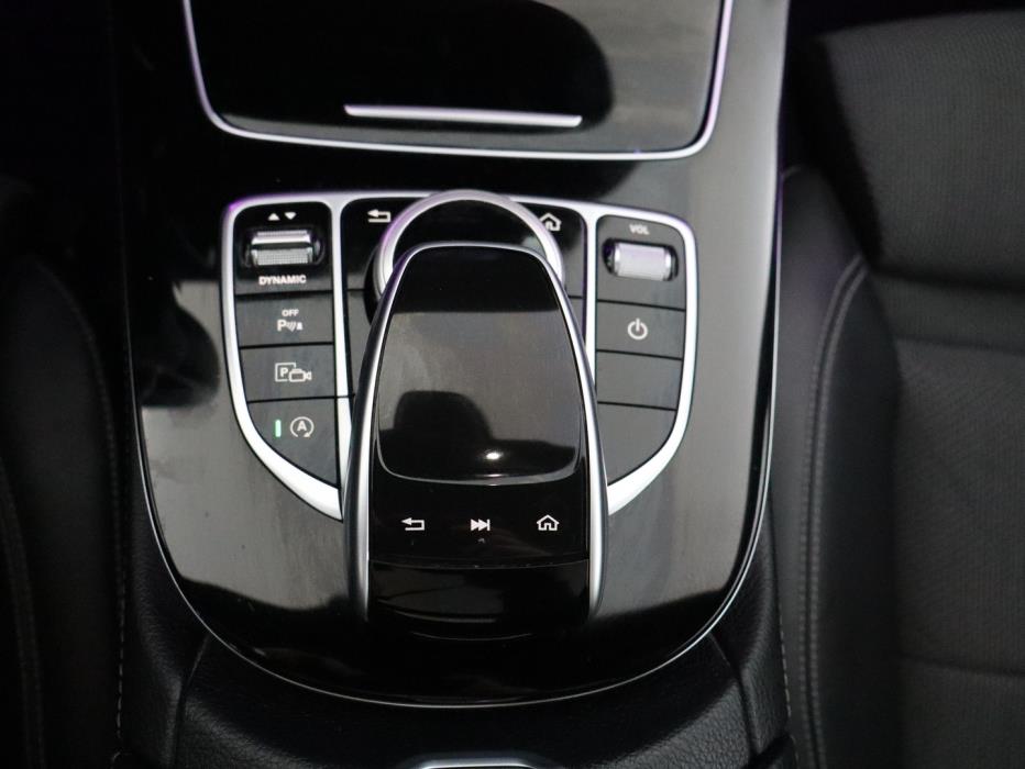 MERCEDES-BENZ E 2016