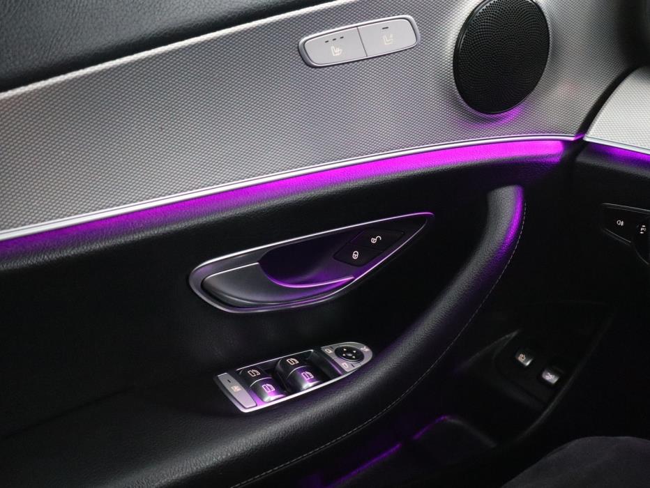 MERCEDES-BENZ E 2016