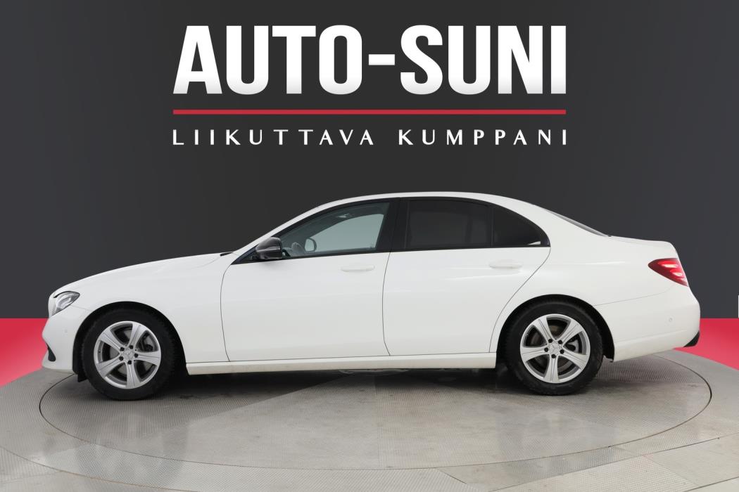 MERCEDES-BENZ E 2016