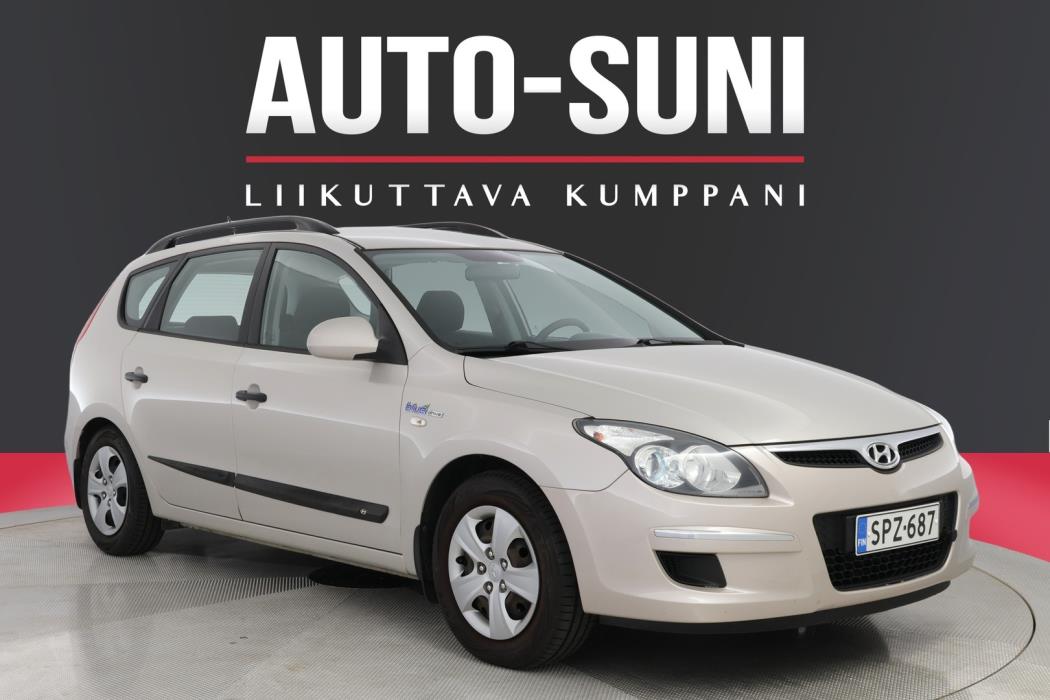 HYUNDAI i30 2010