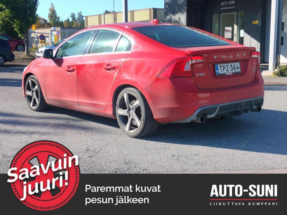 VOLVO S60 2011
