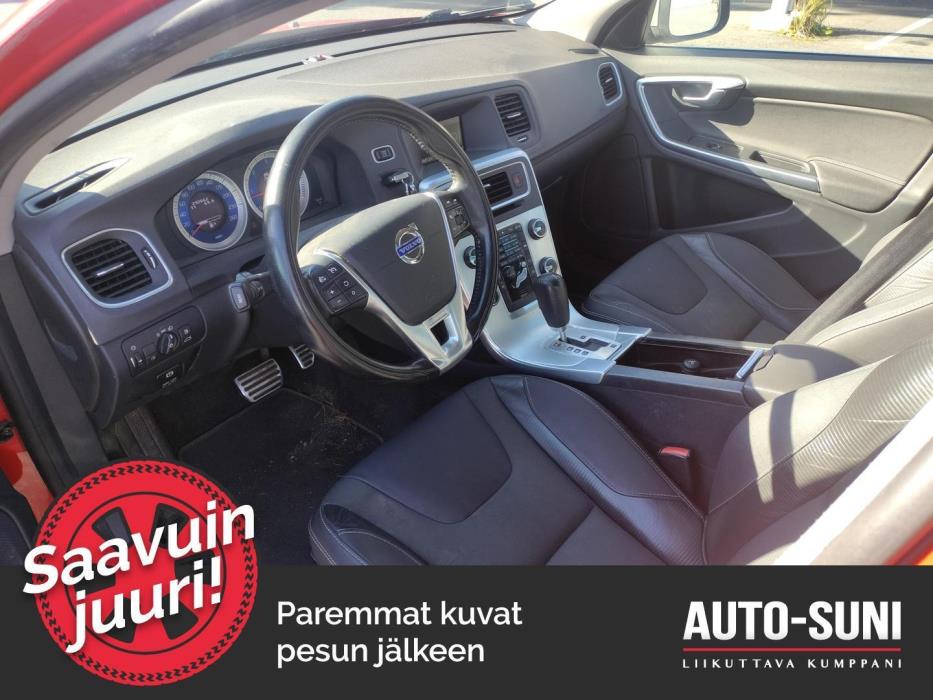 VOLVO S60 2011