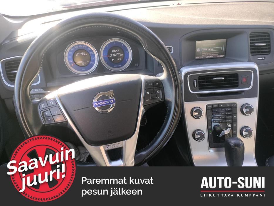 VOLVO S60 2011