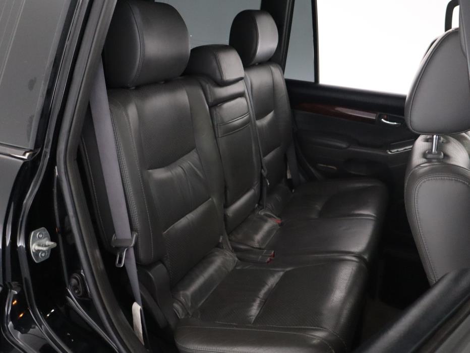TOYOTA Land Cruiser 2005