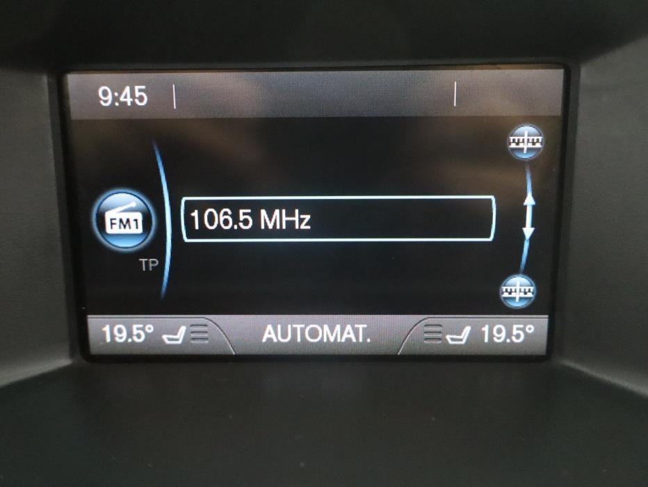 VOLVO V60 2015