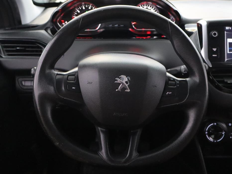 PEUGEOT 208 2012