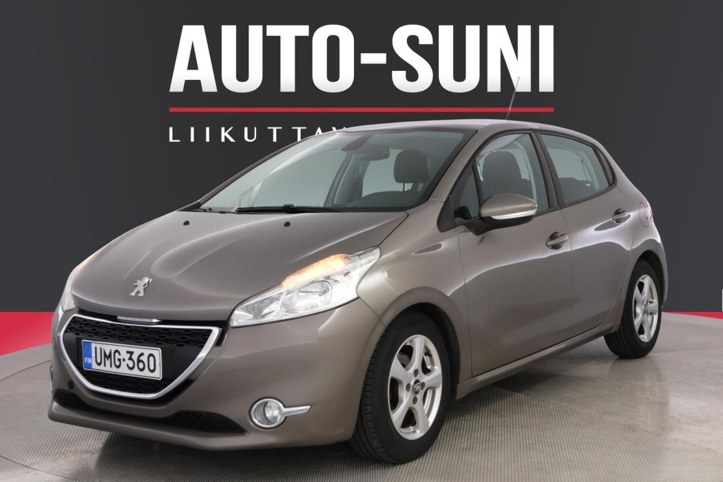 PEUGEOT 208 2012