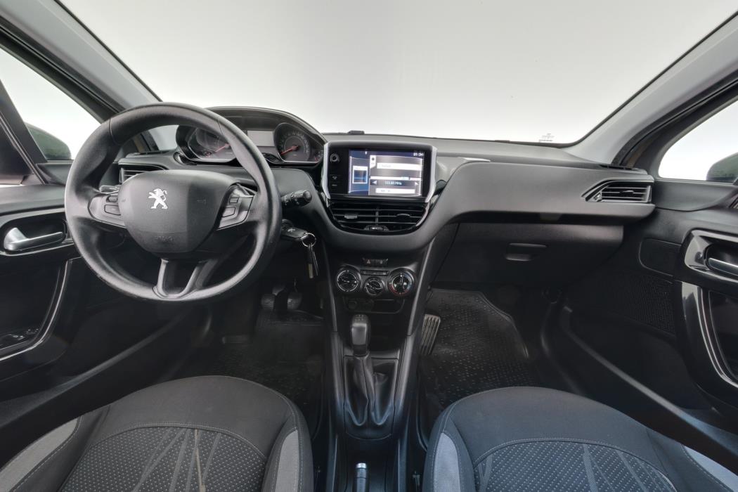 PEUGEOT 208 2012