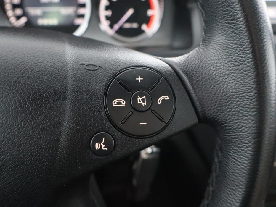 MERCEDES-BENZ C 2009