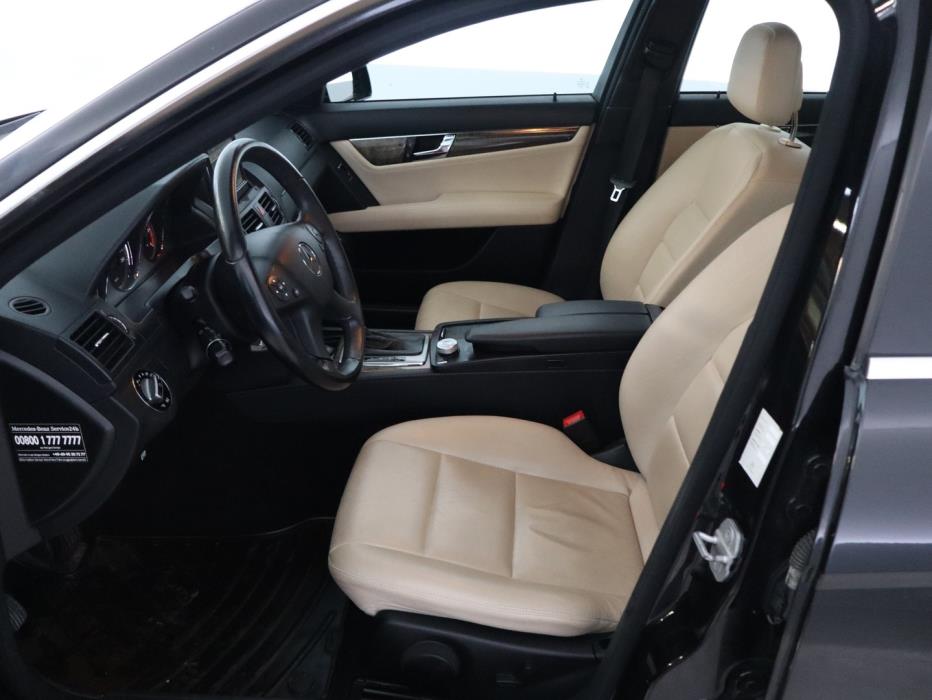 MERCEDES-BENZ C 2009