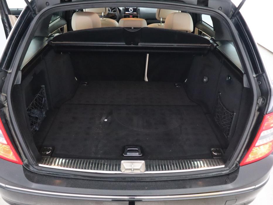 MERCEDES-BENZ C 2009