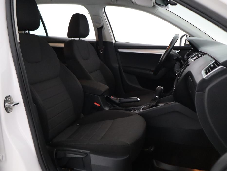 SKODA Octavia 2016
