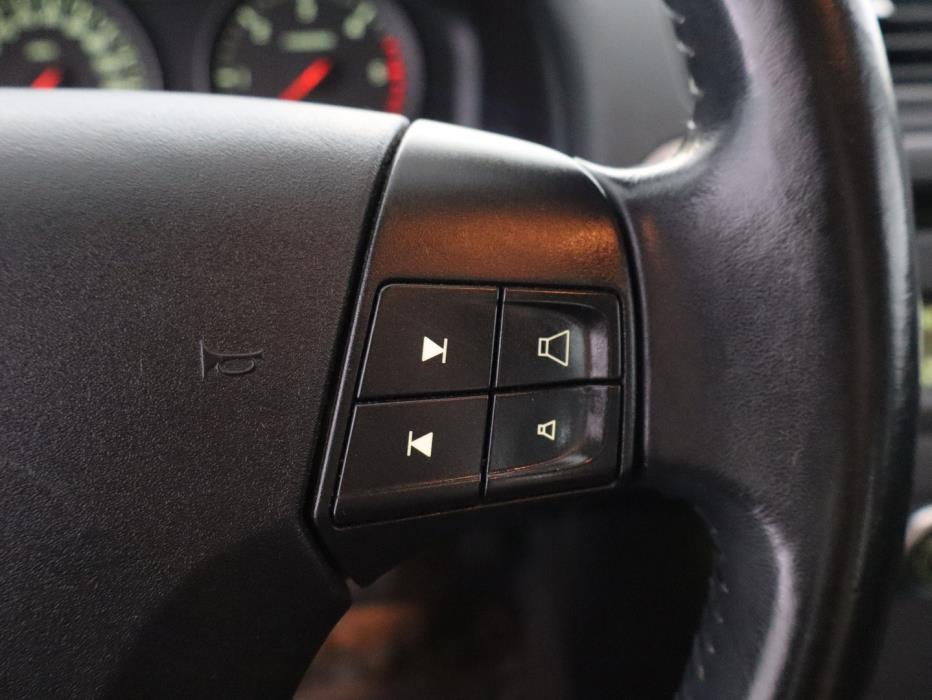 VOLVO V50 2010