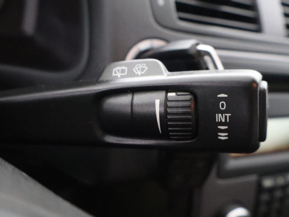VOLVO V50 2010