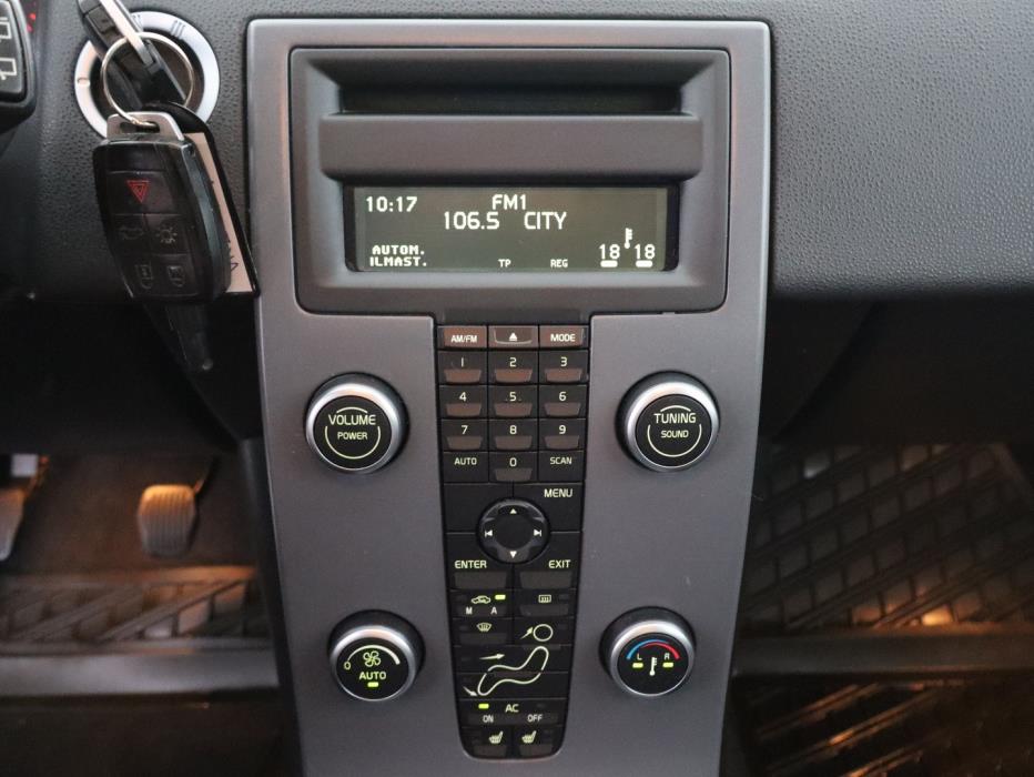 VOLVO V50 2010