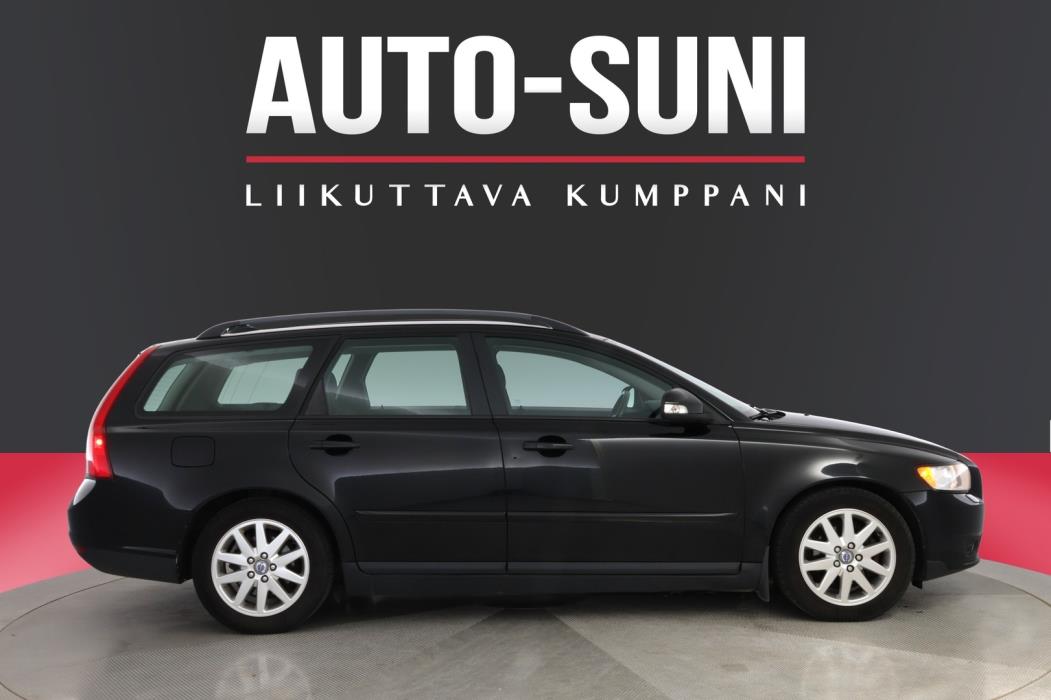 VOLVO V50 2010