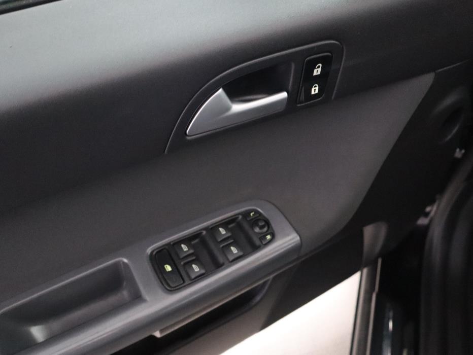 VOLVO V50 2010