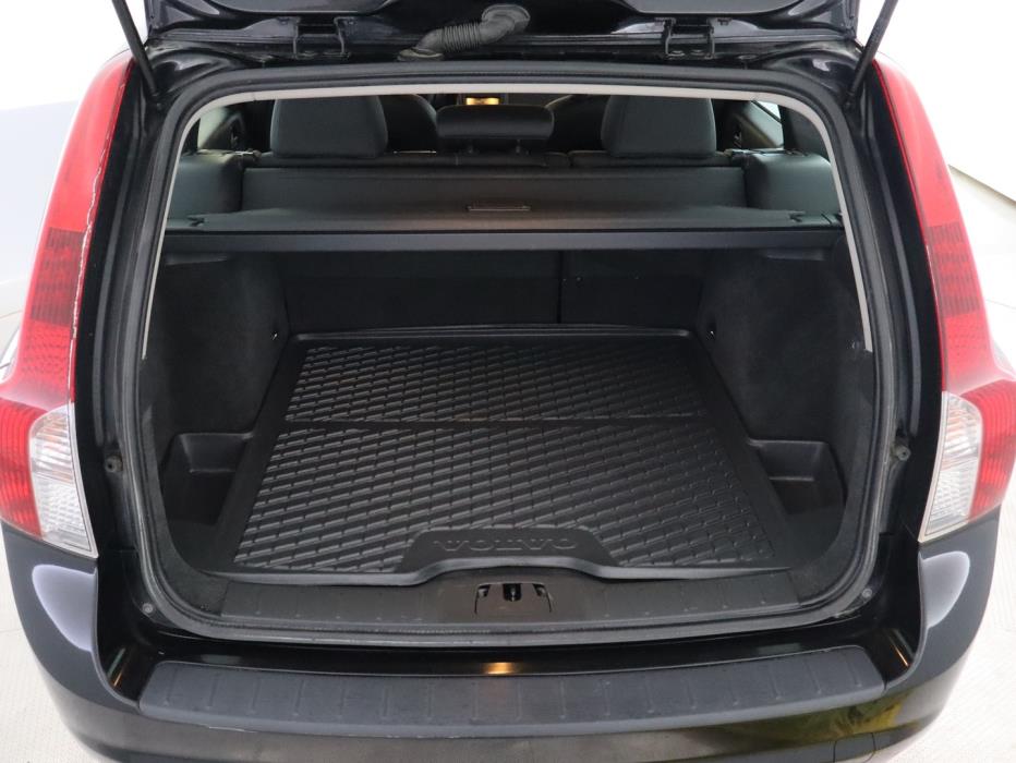 VOLVO V50 2010