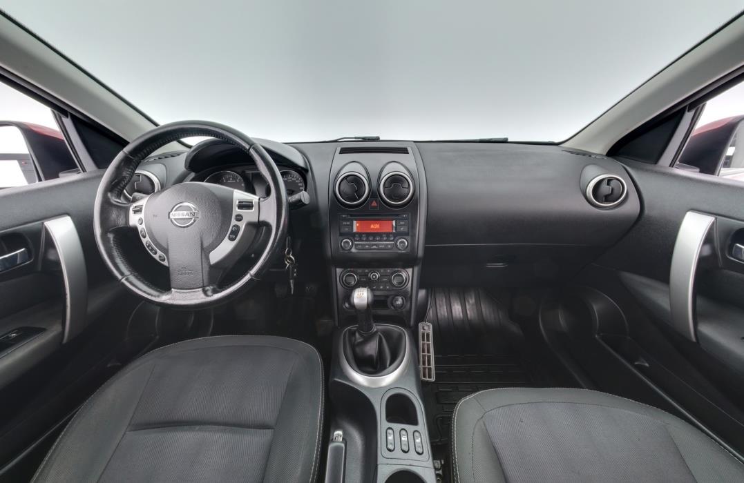 NISSAN Qashqai 2013