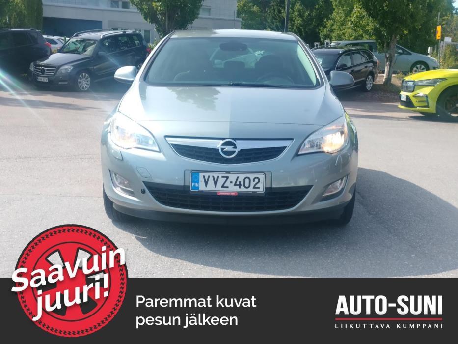 OPEL Astra 2011