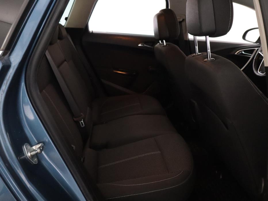 OPEL Astra 2013