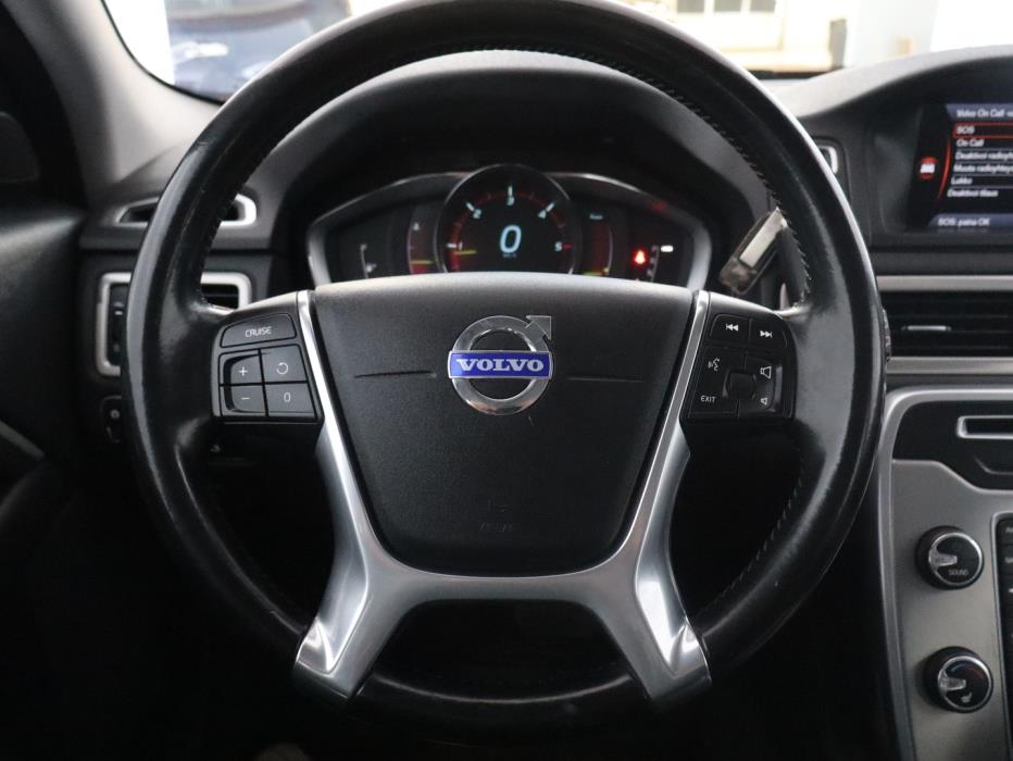 VOLVO V70 2014
