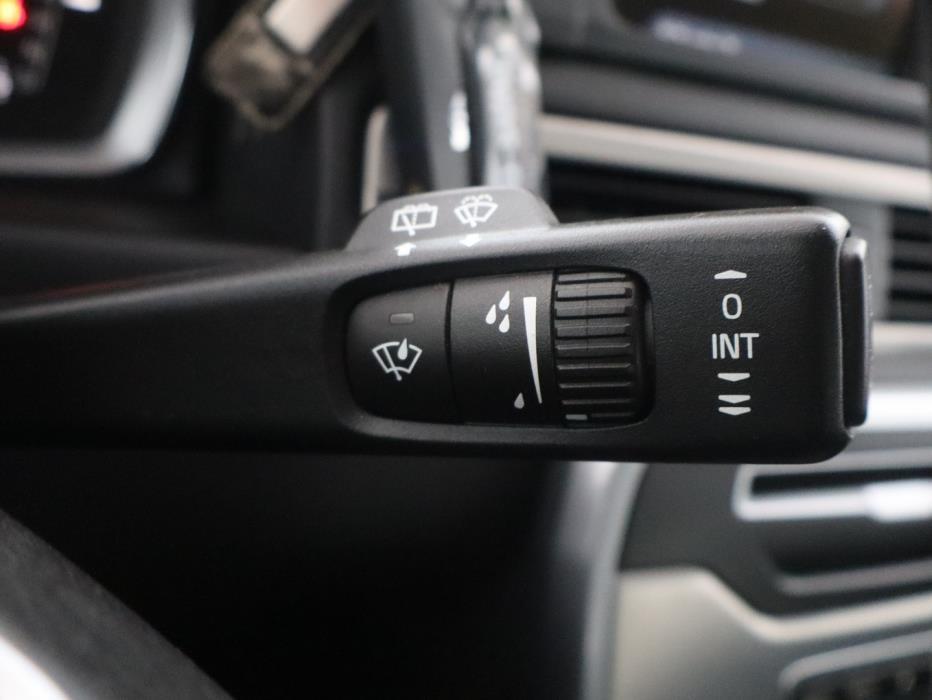 VOLVO V70 2014