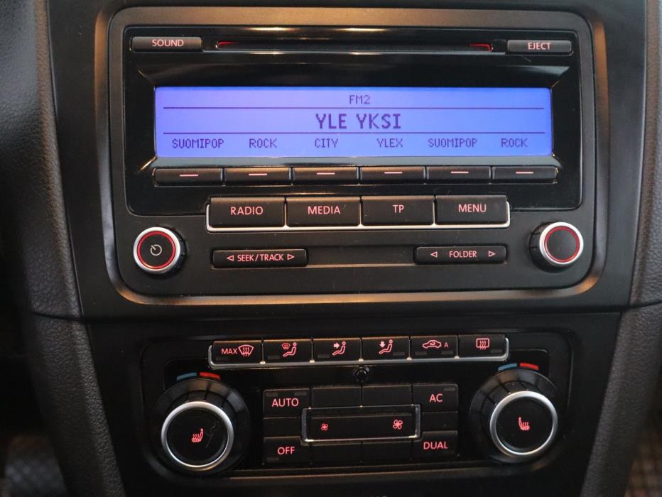 VOLKSWAGEN Golf 2010