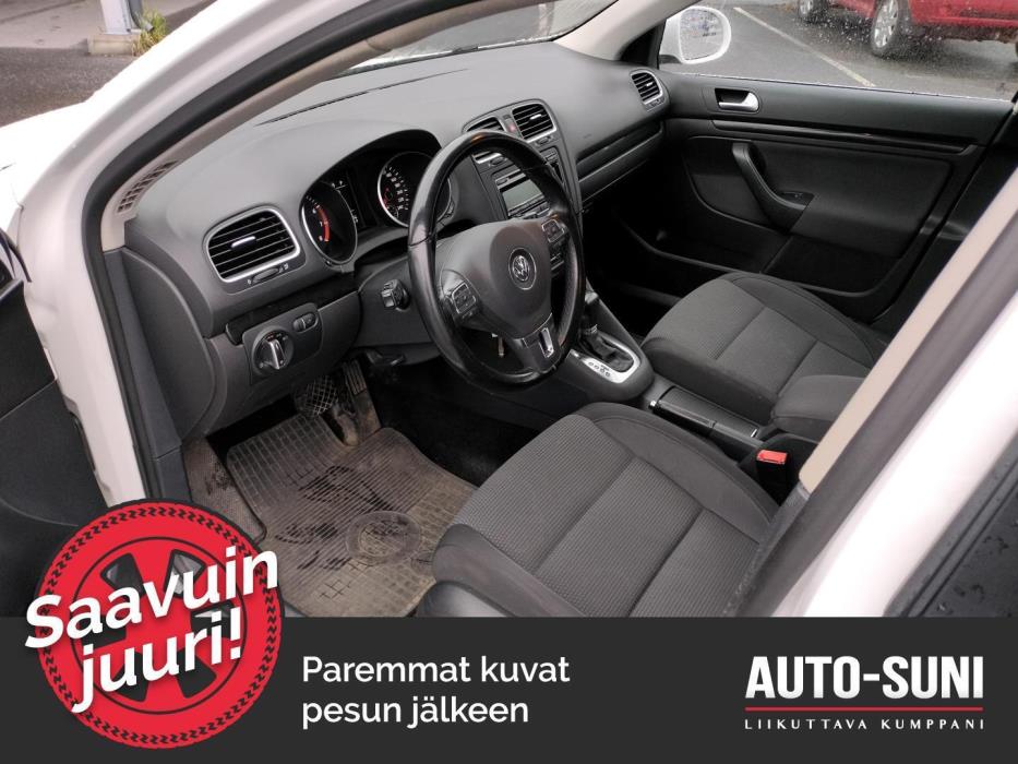 VOLKSWAGEN Golf 2010