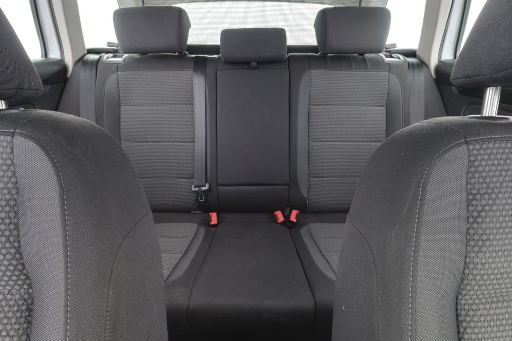 VOLKSWAGEN Golf 2010