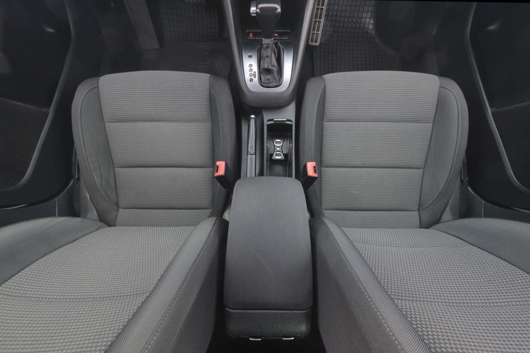 VOLKSWAGEN Golf 2010
