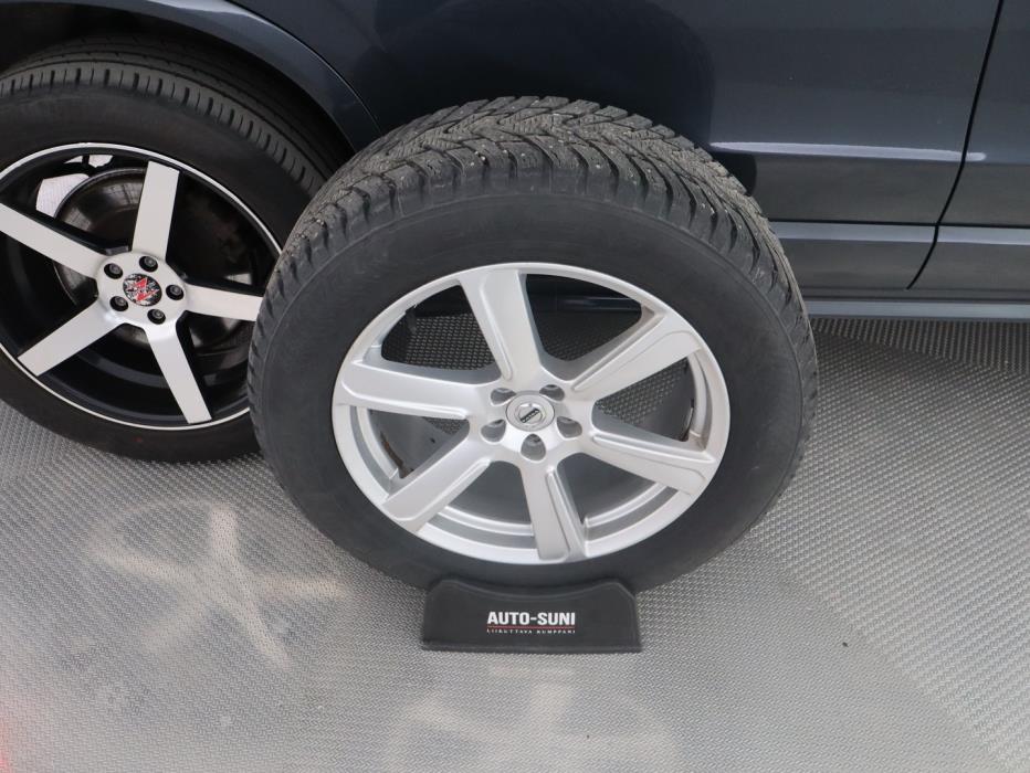 VOLVO XC90 2016