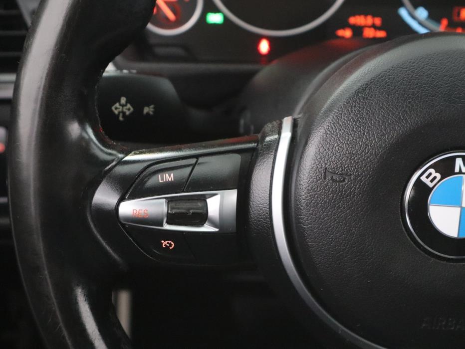 BMW 330 Gran Turismo 2014