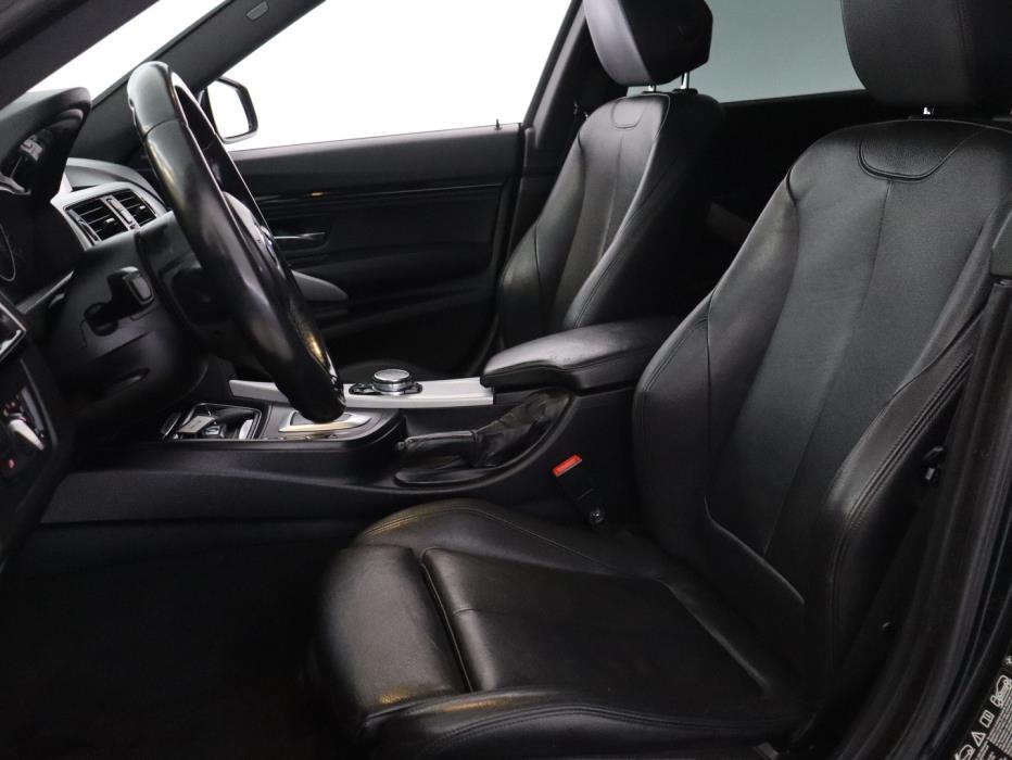 BMW 330 Gran Turismo 2014