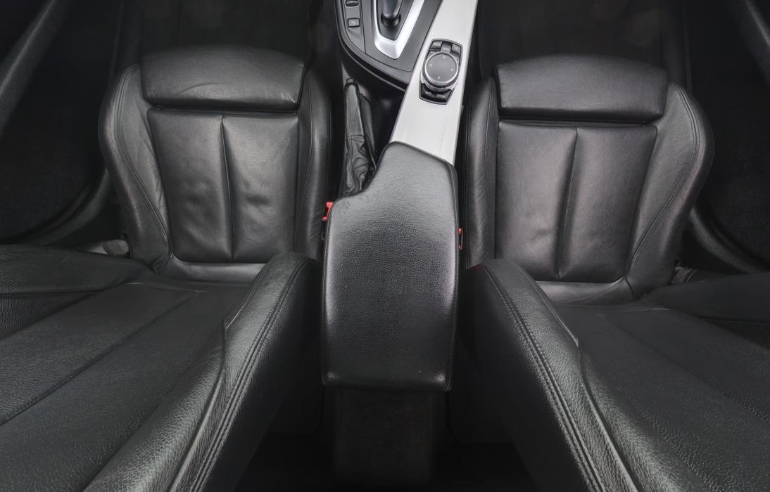 BMW 330 Gran Turismo 2014