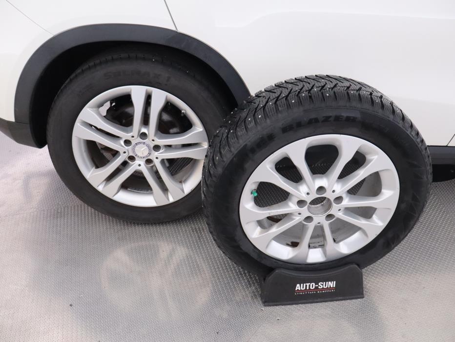 MERCEDES-BENZ GLA 2014