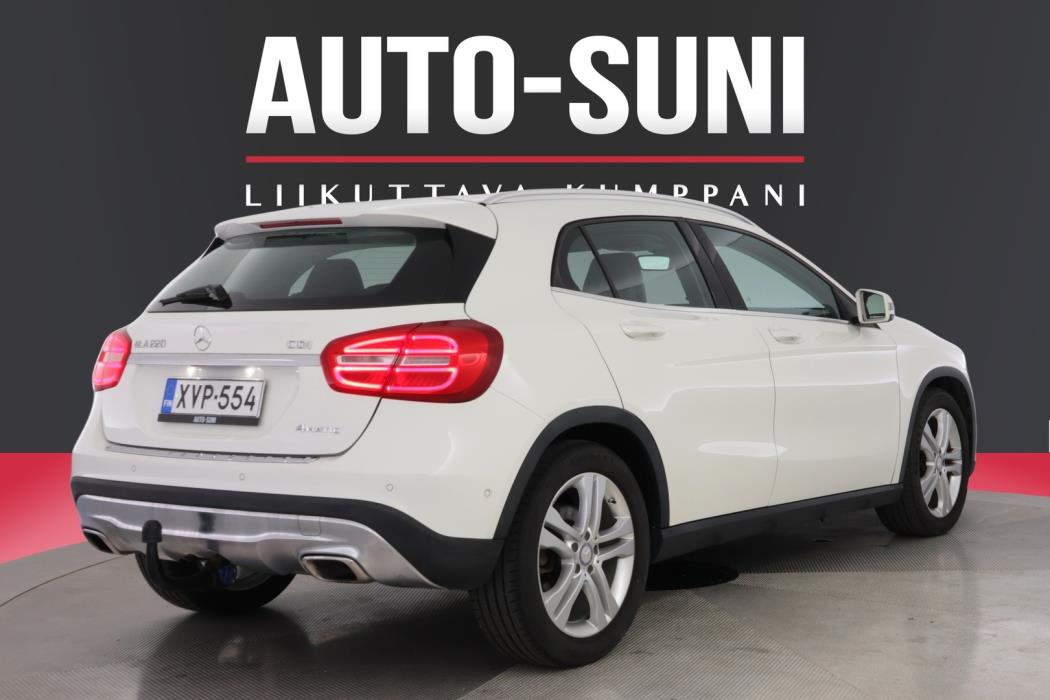 MERCEDES-BENZ GLA 2014