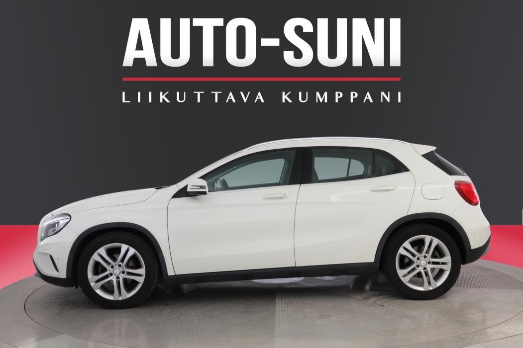 MERCEDES-BENZ GLA 2014