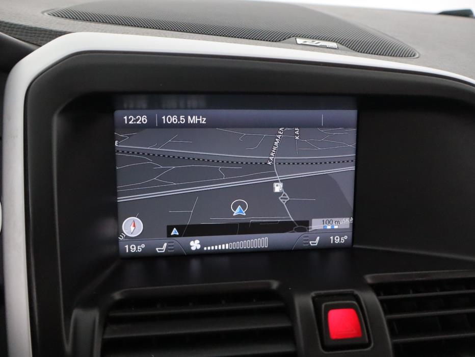 VOLVO XC60 2011