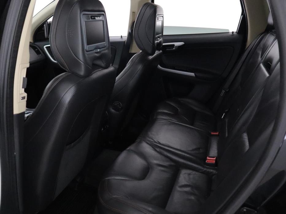 VOLVO XC60 2011