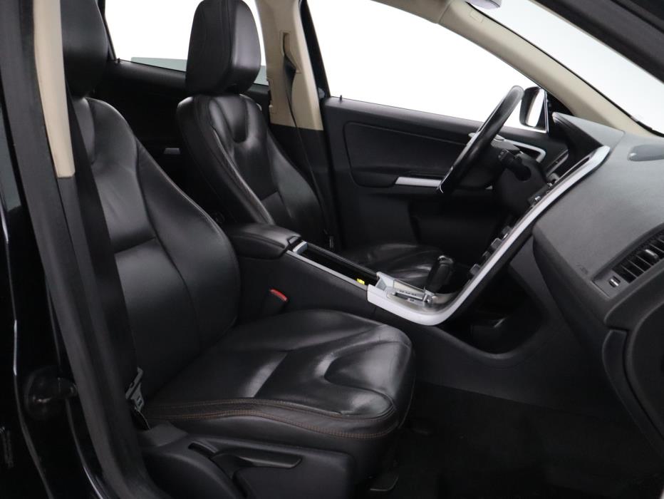 VOLVO XC60 2011