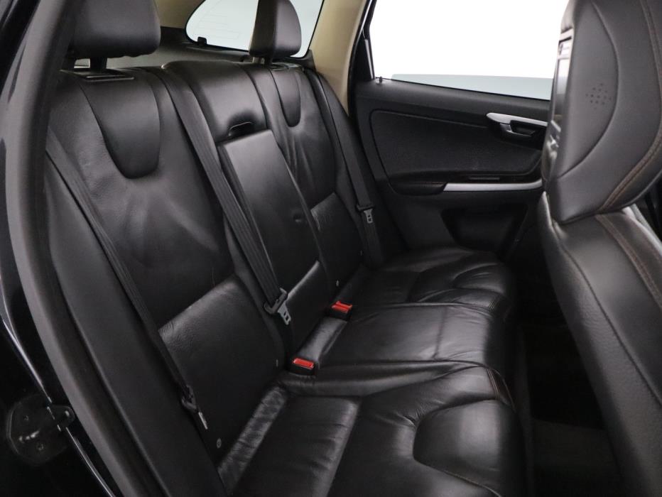 VOLVO XC60 2011