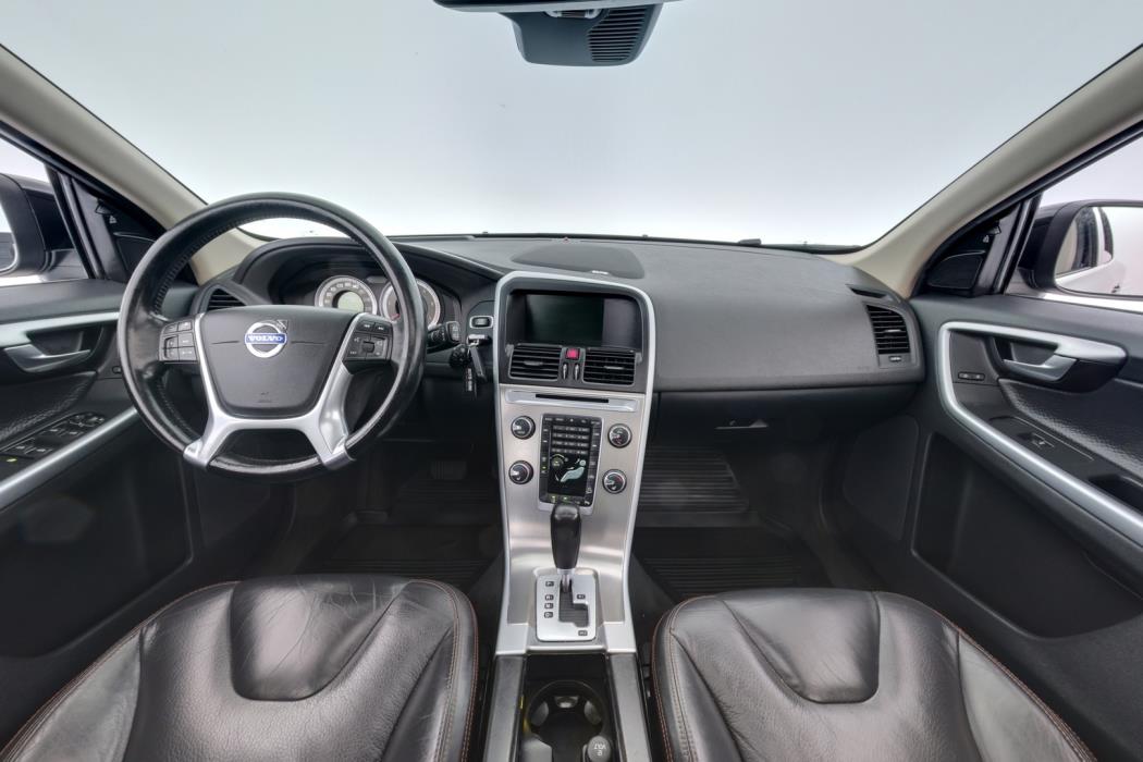 VOLVO XC60 2011