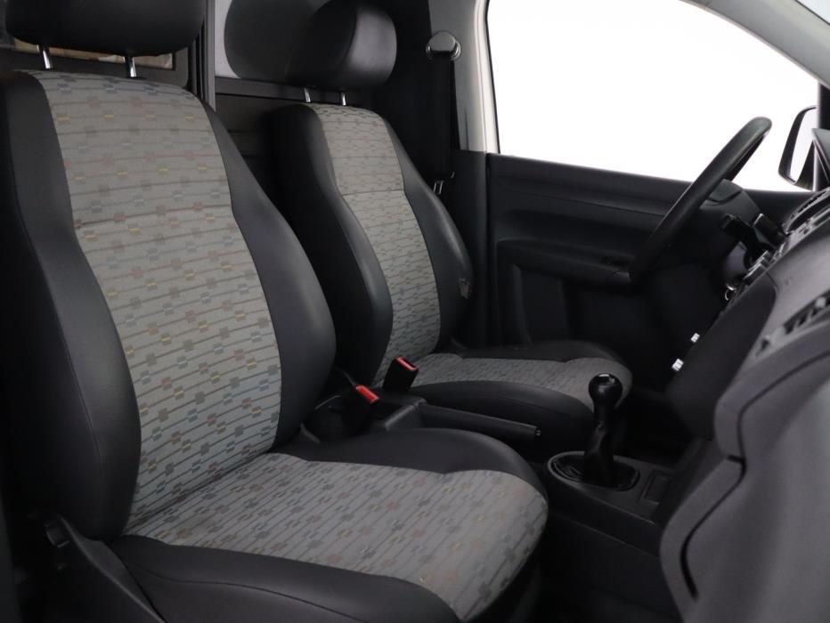 VOLKSWAGEN Caddy 2011