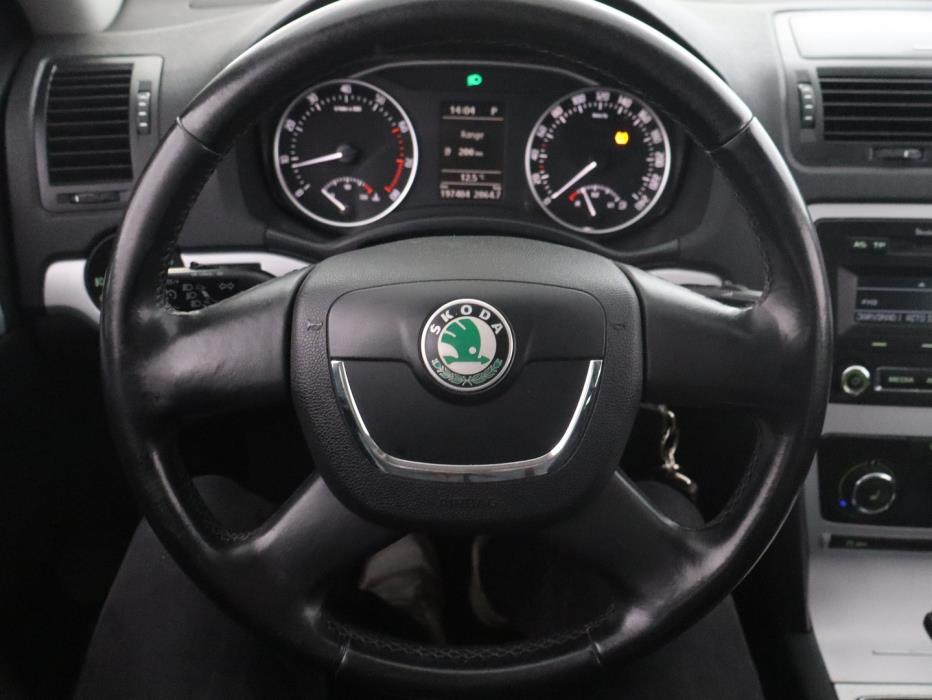 SKODA Octavia 2011