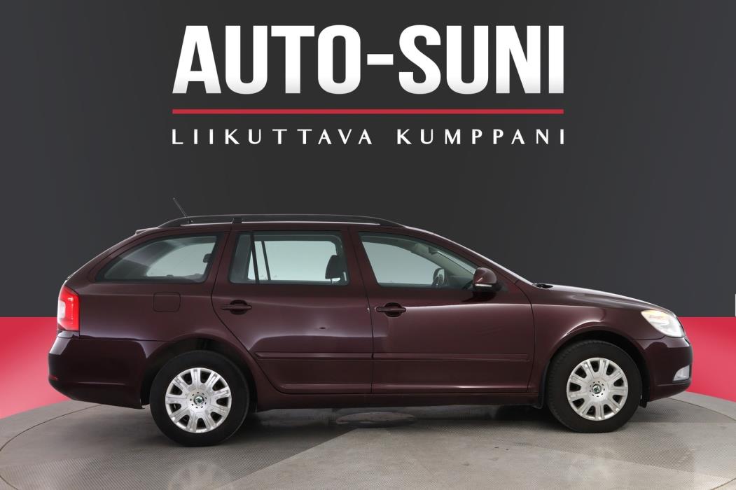 SKODA Octavia 2011