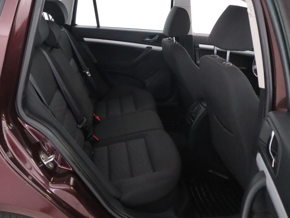SKODA Octavia 2011